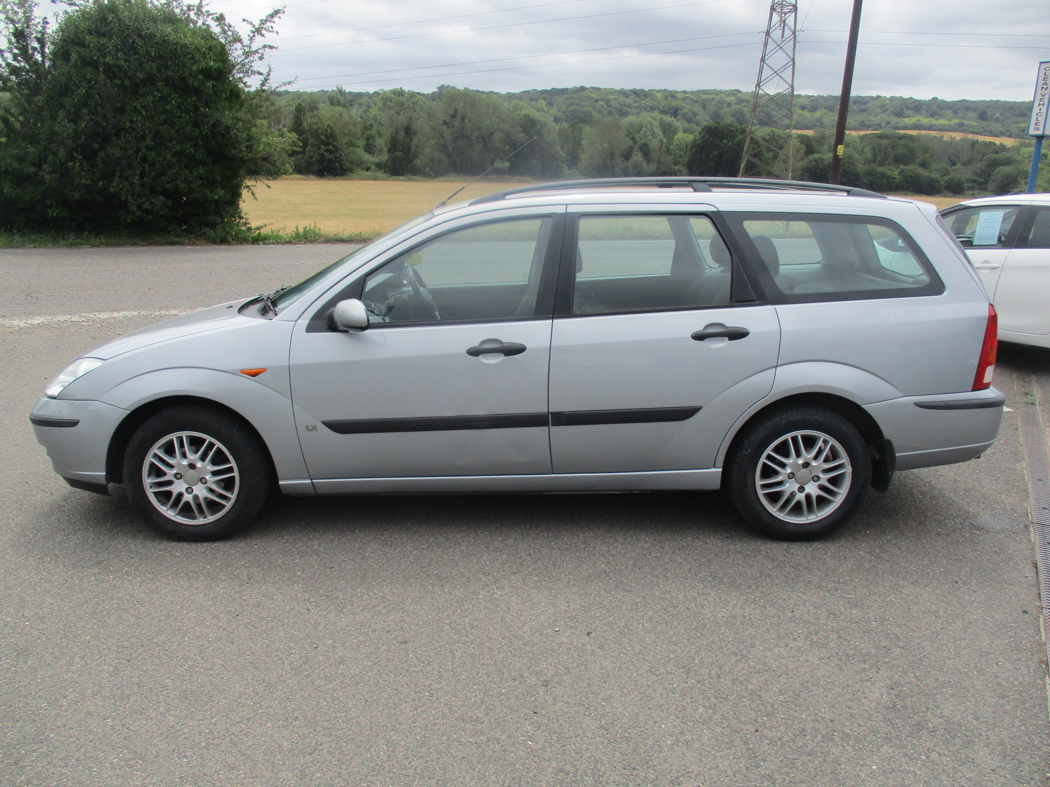 FORD FOCUS 1.8 16V LX ESTATE 2004